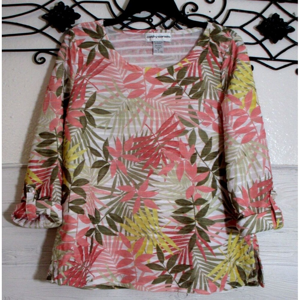 Cathy Daniels Women's Top Size M Long Sleeve Multicolored Floral Round Neck
